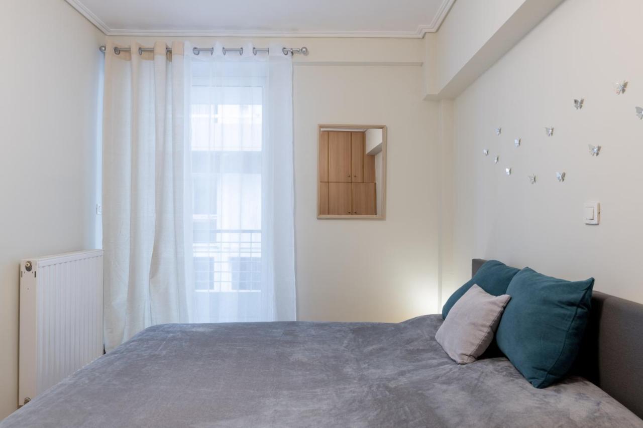 Colourful Artistic Apart 100Mbps Center Of Atena Exterior foto